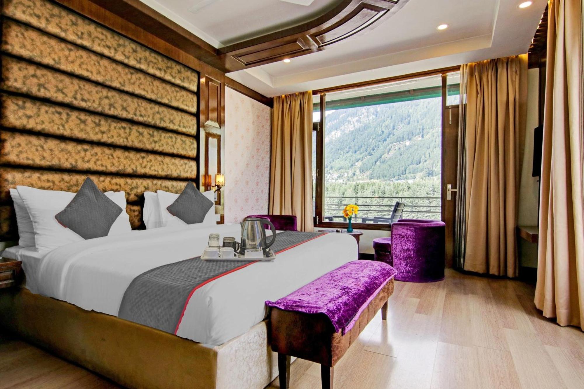 Townhouse Oak Rohtang Heights Hotel Manali  Exterior photo